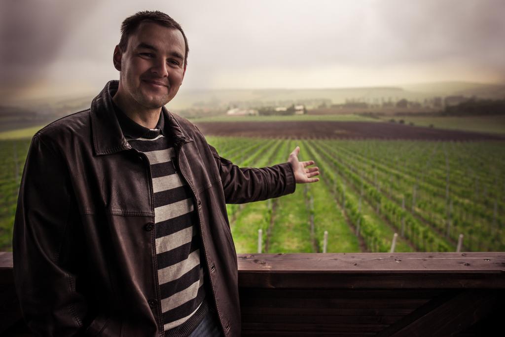 Penzion Vino Hruska Blatnička Zewnętrze zdjęcie